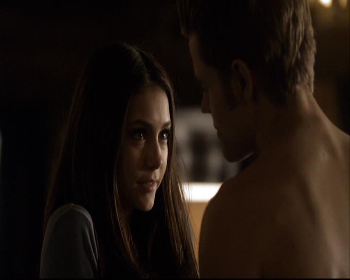 VampireDiariesWorld-dot-org_2x12TheDecent0142.jpg