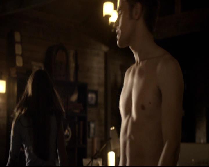 VampireDiariesWorld-dot-org_2x12TheDecent0147.jpg