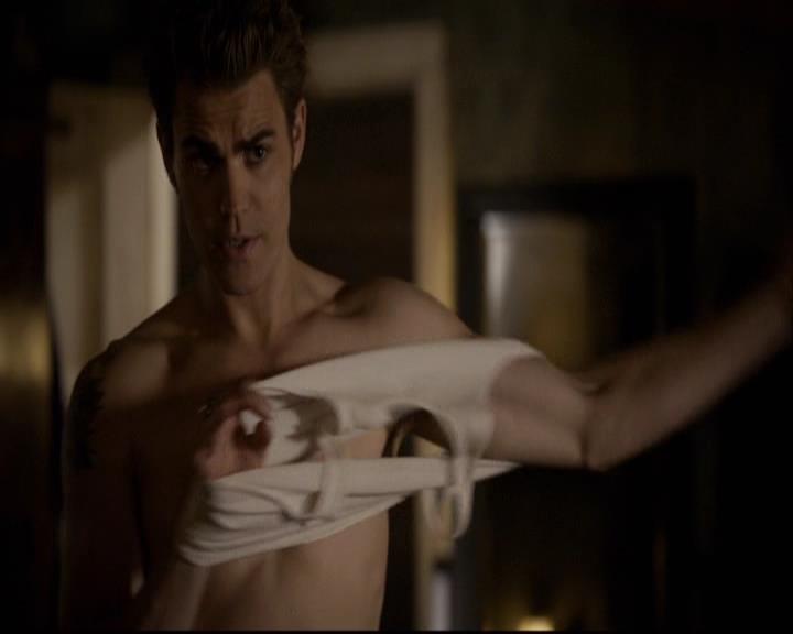 VampireDiariesWorld-dot-org_2x12TheDecent0151.jpg