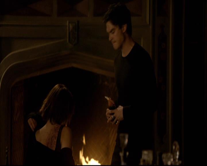 VampireDiariesWorld-dot-org_2x12TheDecent0290.jpg