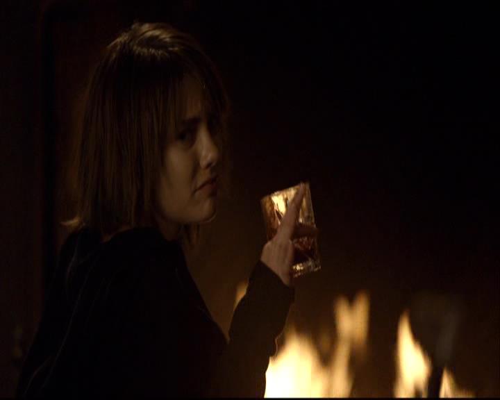 VampireDiariesWorld-dot-org_2x12TheDecent0300.jpg