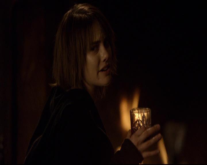 VampireDiariesWorld-dot-org_2x12TheDecent0301.jpg
