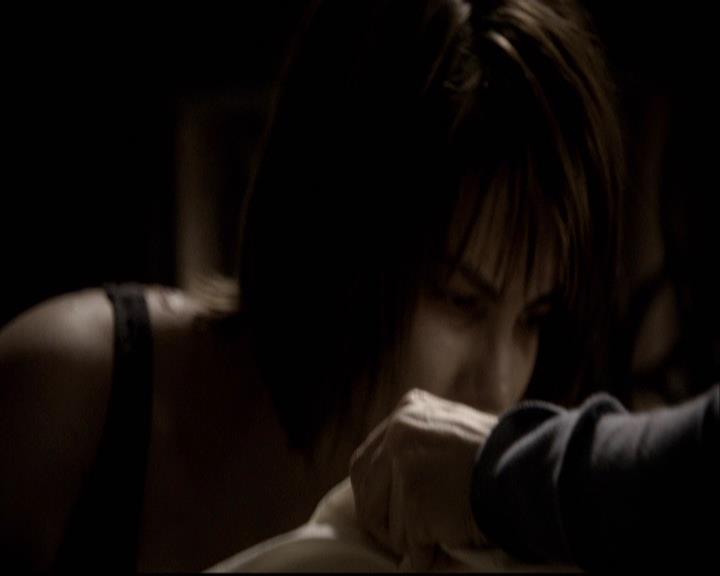 VampireDiariesWorld-dot-org_2x12TheDecent0770.jpg