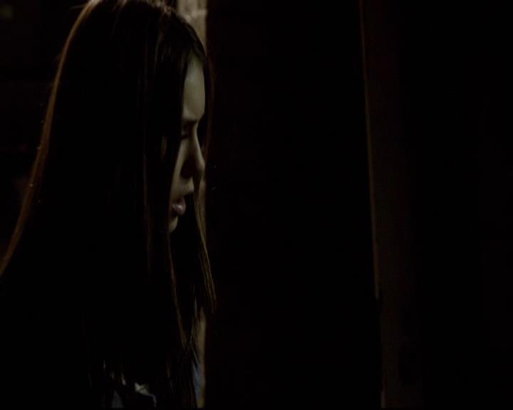 VampireDiariesWorld-dot-org_2x12TheDecent1007.jpg