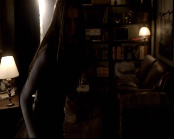 VampireDiariesWorld-dot-org_2x12TheDecent1073.jpg