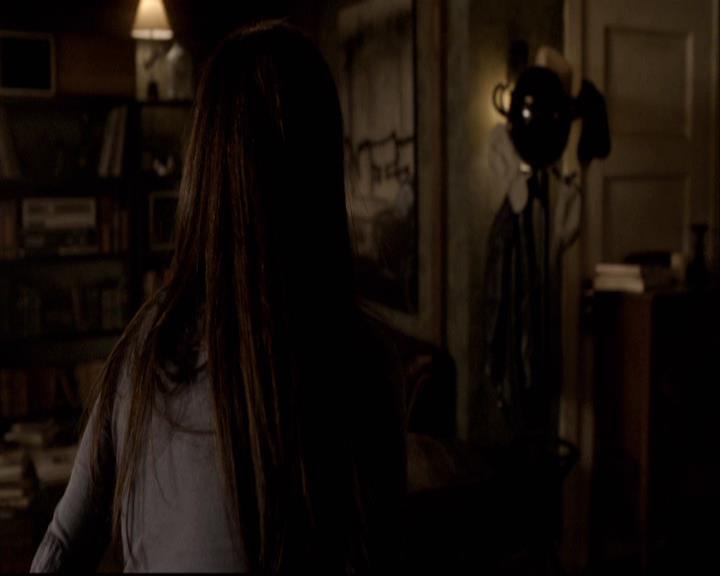 VampireDiariesWorld-dot-org_2x12TheDecent1075.jpg