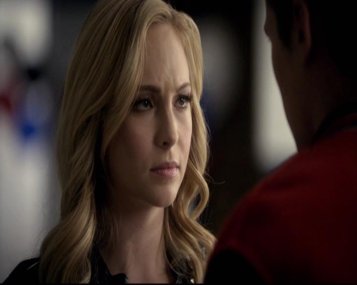 VampireDiariesWorld-dot-org_2x12TheDecent1142.jpg