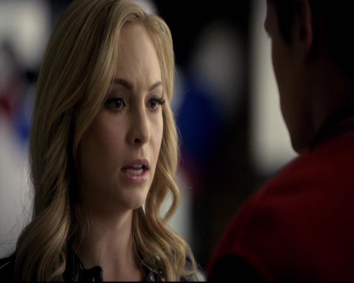 VampireDiariesWorld-dot-org_2x12TheDecent1148.jpg