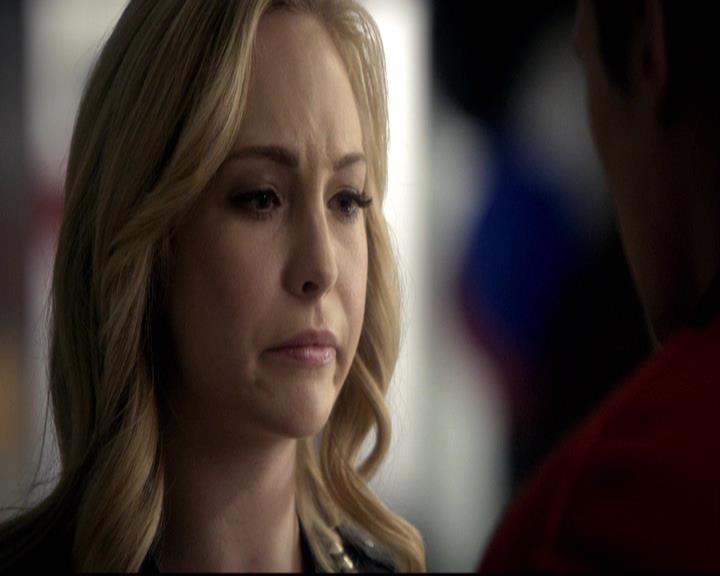 VampireDiariesWorld-dot-org_2x12TheDecent1159.jpg