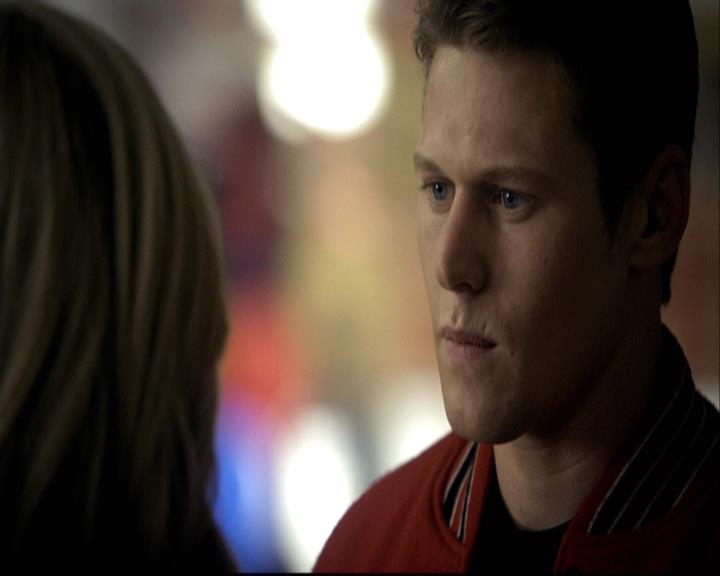 VampireDiariesWorld-dot-org_2x12TheDecent1160.jpg