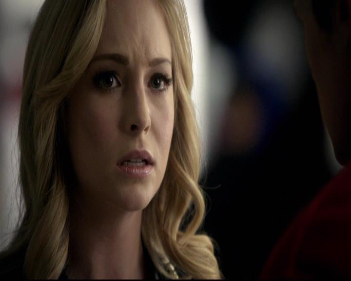 VampireDiariesWorld-dot-org_2x12TheDecent1175.jpg