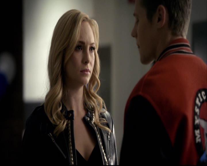VampireDiariesWorld-dot-org_2x12TheDecent1176.jpg