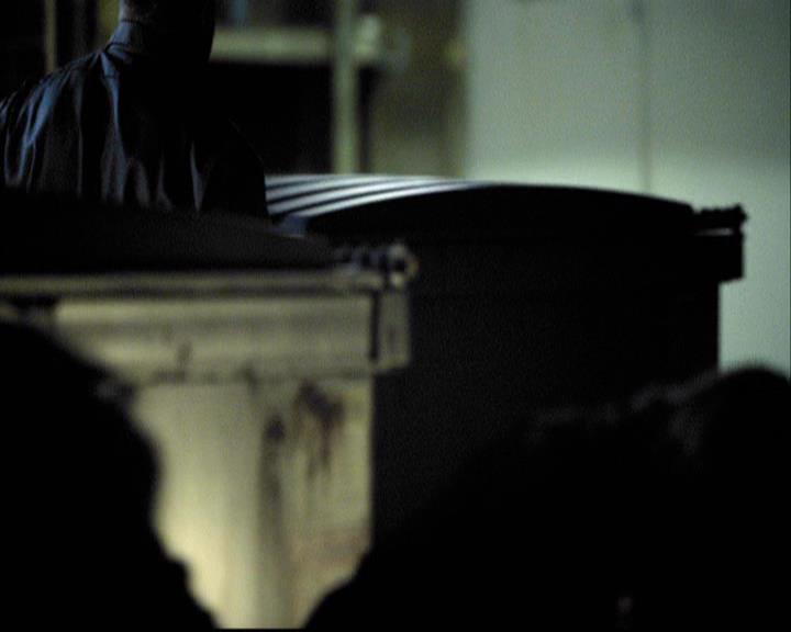 VampireDiariesWorld-dot-org_2x12TheDecent1289.jpg