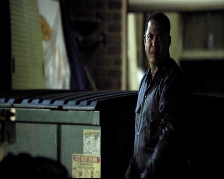 VampireDiariesWorld-dot-org_2x12TheDecent1297.jpg