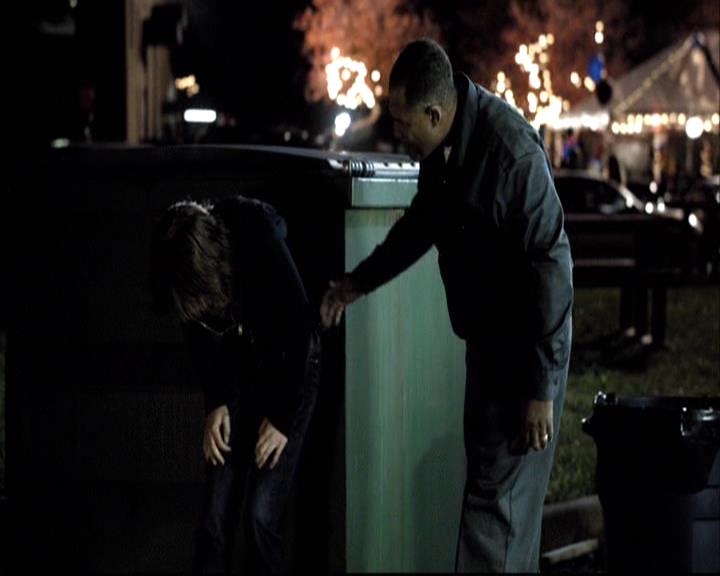 VampireDiariesWorld-dot-org_2x12TheDecent1302.jpg