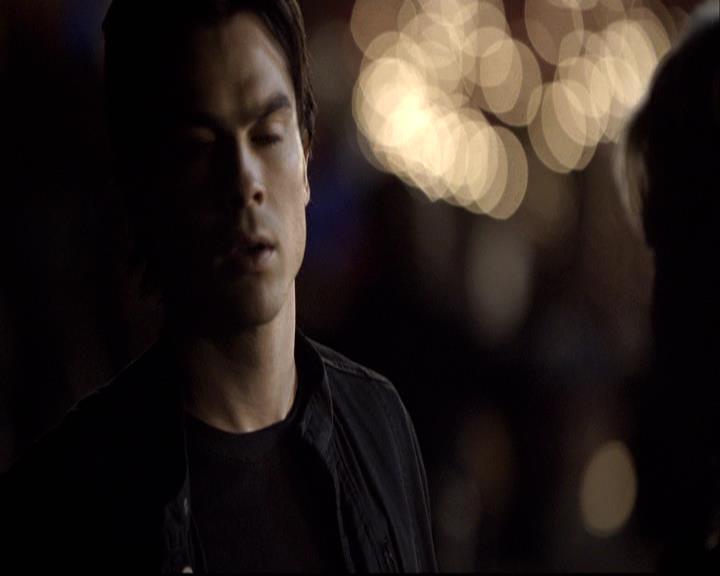 VampireDiariesWorld-dot-org_2x12TheDecent1324.jpg