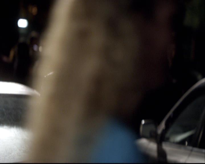 VampireDiariesWorld-dot-org_2x12TheDecent1340.jpg