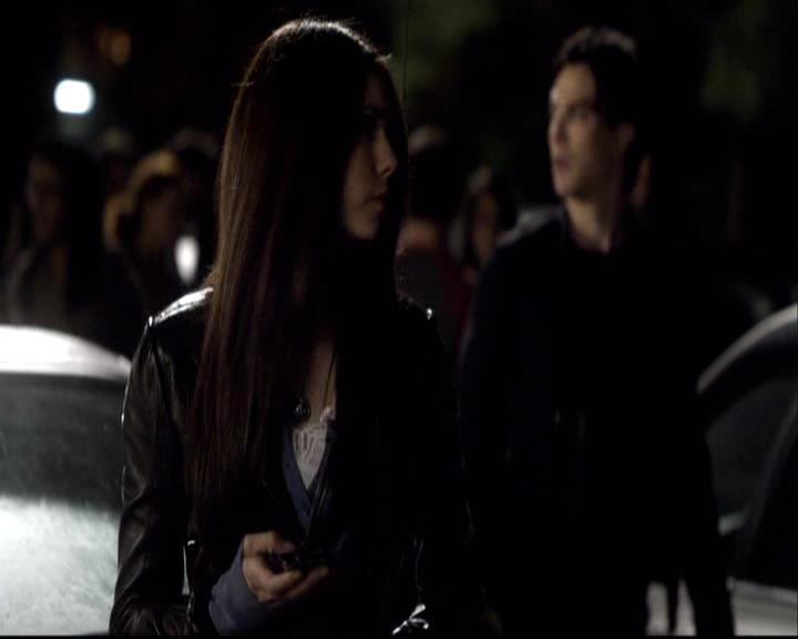 VampireDiariesWorld-dot-org_2x12TheDecent1341.jpg