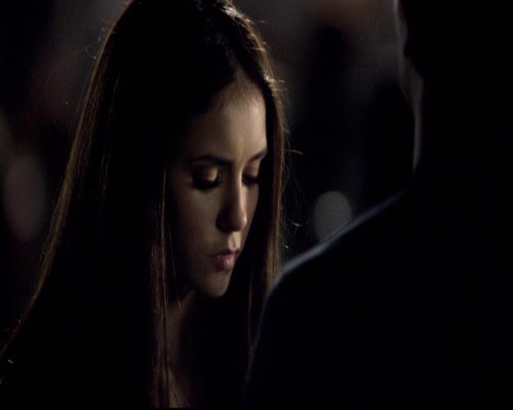 VampireDiariesWorld-dot-org_2x12TheDecent1348.jpg