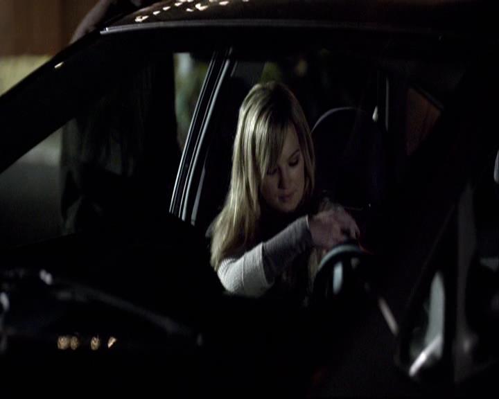 VampireDiariesWorld-dot-org_2x12TheDecent1365.jpg