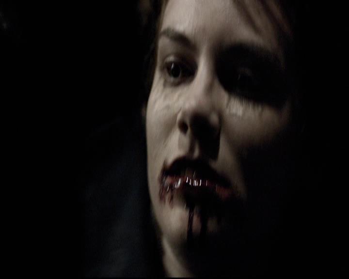 VampireDiariesWorld-dot-org_2x12TheDecent1394.jpg