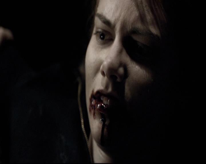 VampireDiariesWorld-dot-org_2x12TheDecent1400.jpg