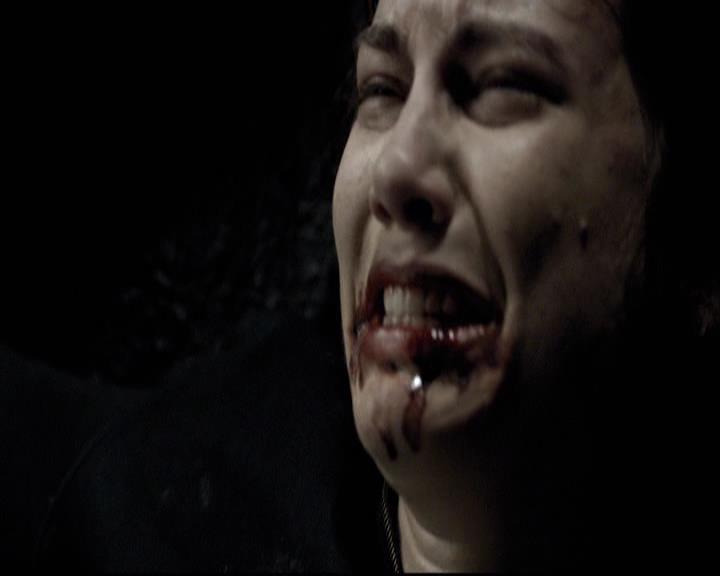 VampireDiariesWorld-dot-org_2x12TheDecent1413.jpg