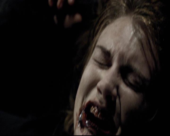 VampireDiariesWorld-dot-org_2x12TheDecent1425.jpg