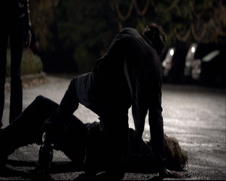 VampireDiariesWorld-dot-org_2x12TheDecent1434.jpg