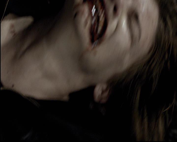 VampireDiariesWorld-dot-org_2x12TheDecent1435.jpg