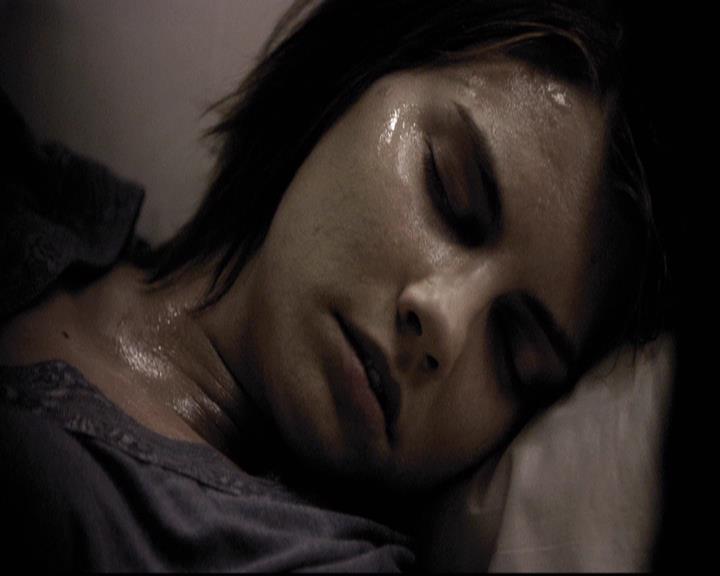 VampireDiariesWorld-dot-org_2x12TheDecent1444.jpg