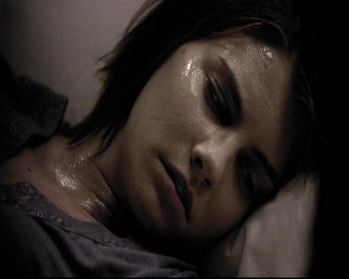VampireDiariesWorld-dot-org_2x12TheDecent1448.jpg