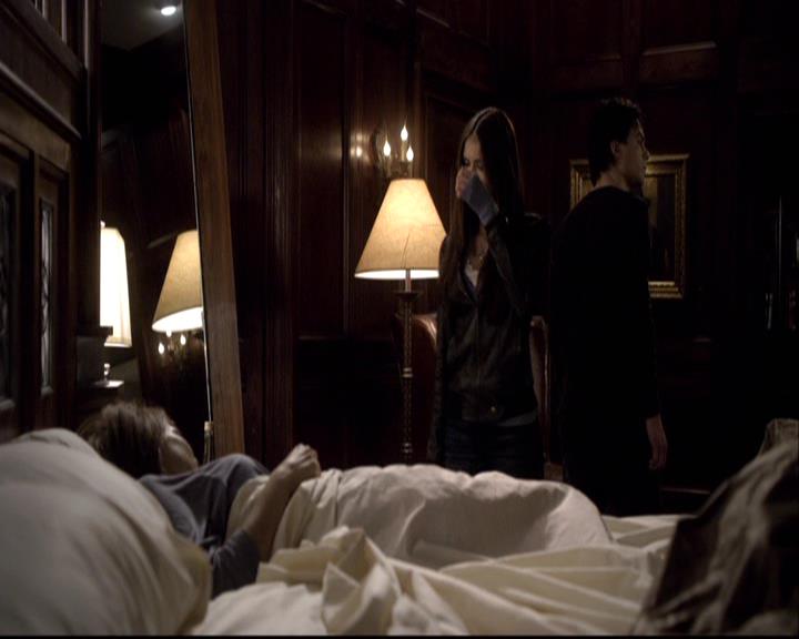 VampireDiariesWorld-dot-org_2x12TheDecent1492.jpg