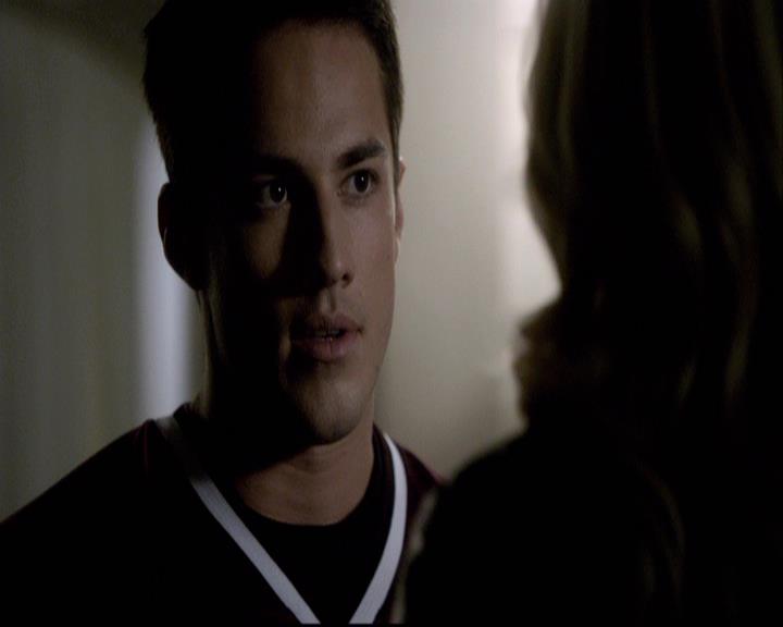VampireDiariesWorld-dot-org_2x12TheDecent1590.jpg