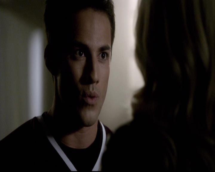 VampireDiariesWorld-dot-org_2x12TheDecent1597.jpg