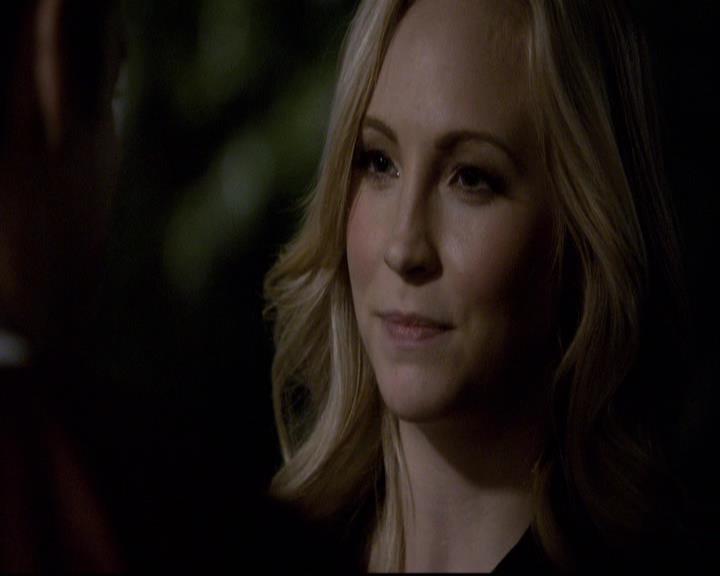 VampireDiariesWorld-dot-org_2x12TheDecent1603.jpg