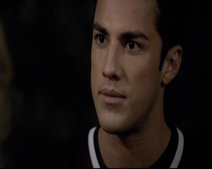 VampireDiariesWorld-dot-org_2x12TheDecent1620.jpg