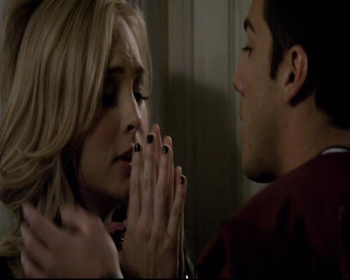 VampireDiariesWorld-dot-org_2x12TheDecent1640.jpg