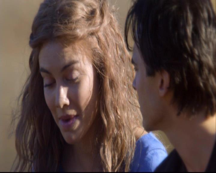 VampireDiariesWorld-dot-org_2x12TheDecent1742.jpg