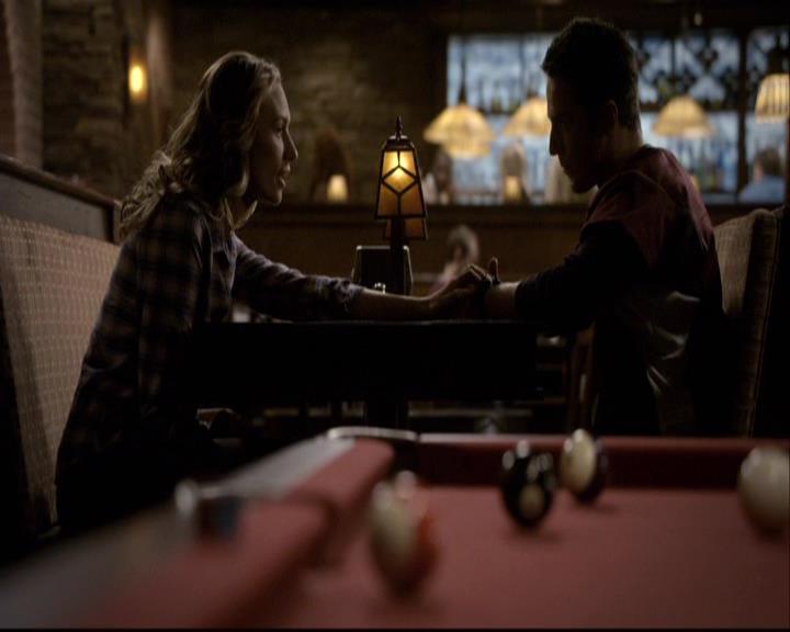 VampireDiariesWorld-dot-org_2x12TheDecent1948.jpg