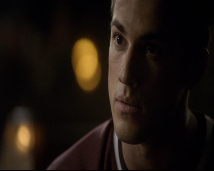 VampireDiariesWorld-dot-org_2x12TheDecent1962.jpg