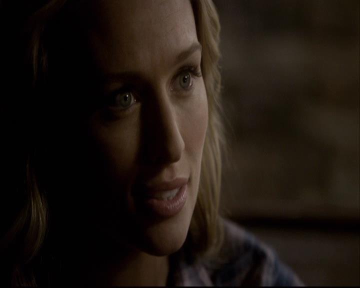 VampireDiariesWorld-dot-org_2x12TheDecent1968.jpg