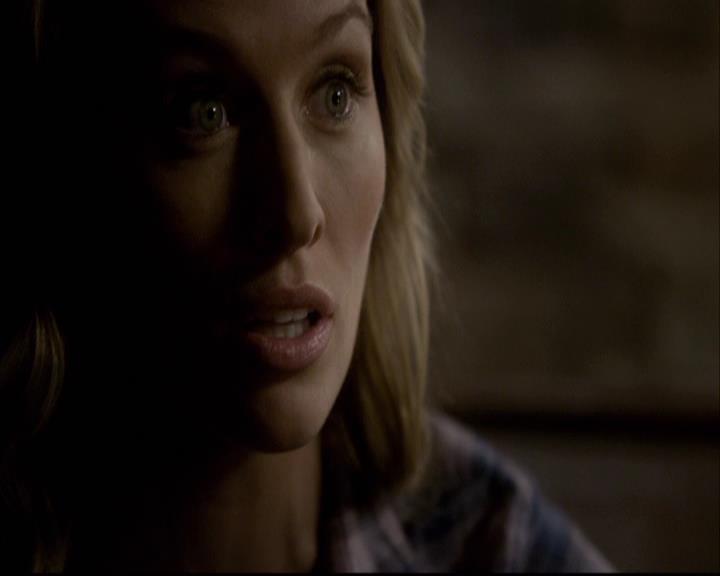 VampireDiariesWorld-dot-org_2x12TheDecent1971.jpg