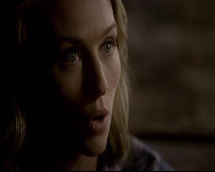 VampireDiariesWorld-dot-org_2x12TheDecent1974.jpg