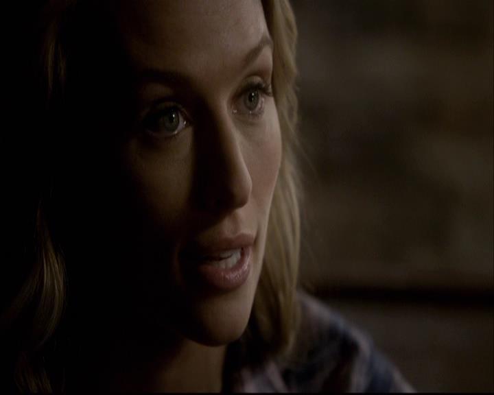 VampireDiariesWorld-dot-org_2x12TheDecent1981.jpg