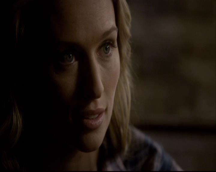VampireDiariesWorld-dot-org_2x12TheDecent1985.jpg