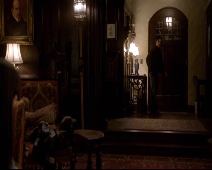 VampireDiariesWorld-dot-org_2x12TheDecent1992.jpg