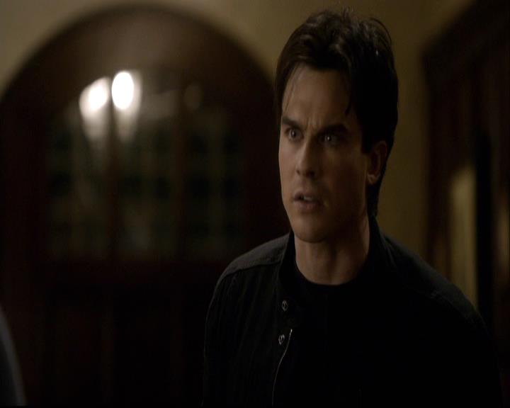 VampireDiariesWorld-dot-org_2x12TheDecent2031.jpg