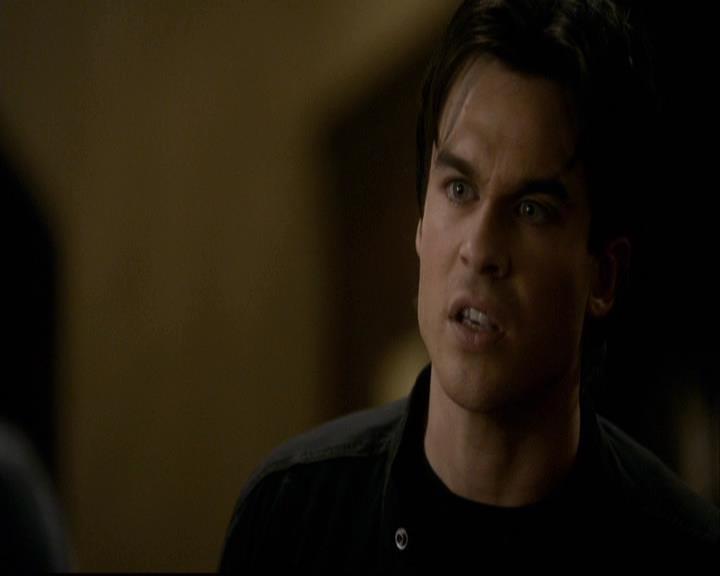 VampireDiariesWorld-dot-org_2x12TheDecent2033.jpg