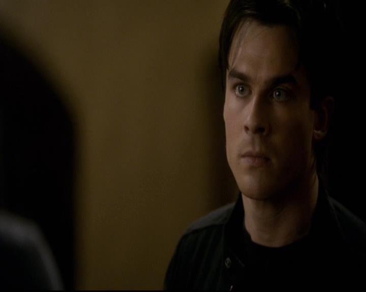 VampireDiariesWorld-dot-org_2x12TheDecent2035.jpg